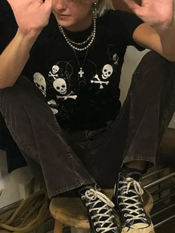 Schwarzes, kurzärmliges Crop-Top mit Totenkopf-Print