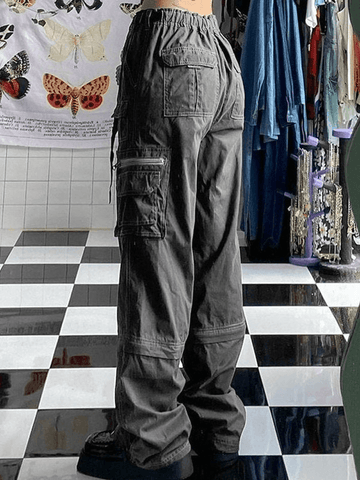 Jeans cargo lavados con diseño de hebilla