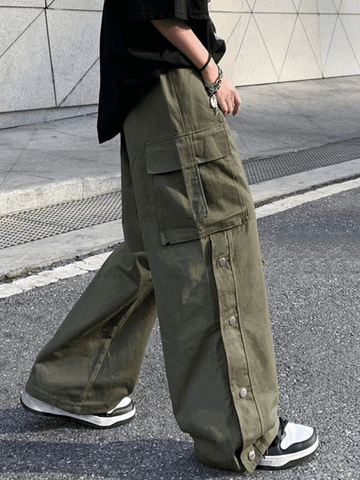 Pantalones cargo con parche de bolsillo abotonado