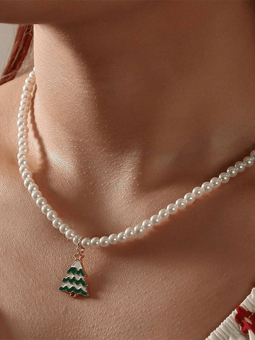 Collar de perlas navideñas