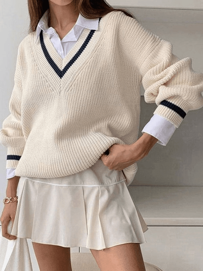 Contrasting Trim Vintage Sweater
