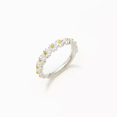 Cottagecore Style Two Tone Daisy Chain Ring - Silver