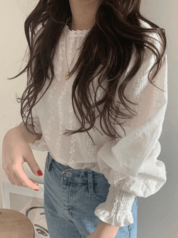 Blusa de manga larga con encaje de crochet