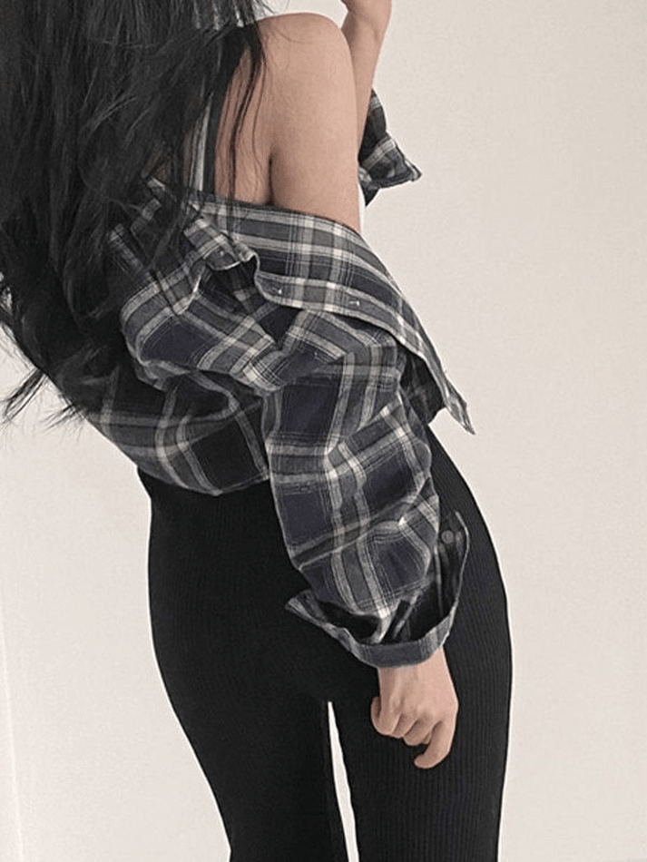 Cropped Long Sleeve Checkered Blouse