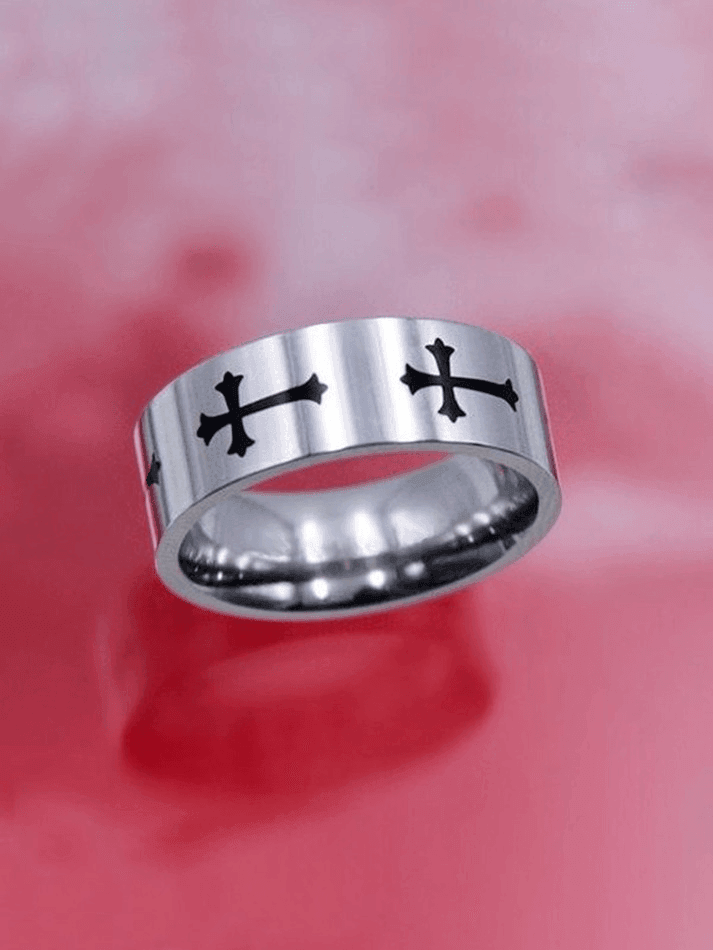 Cross Pattern Ring – Omcne
