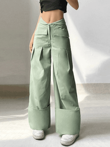 Pantalones cargo holgados con pliegues y dobladillo