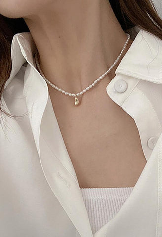 Pearl Pendant Necklace