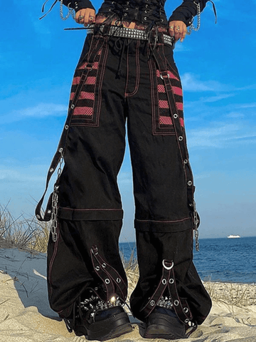 Schwarze Cargohose mit Ösenriemen