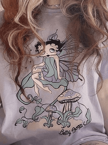 Camiseta con estampado de dibujos animados de hadas