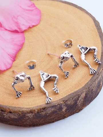 Frog Design Stud Earring