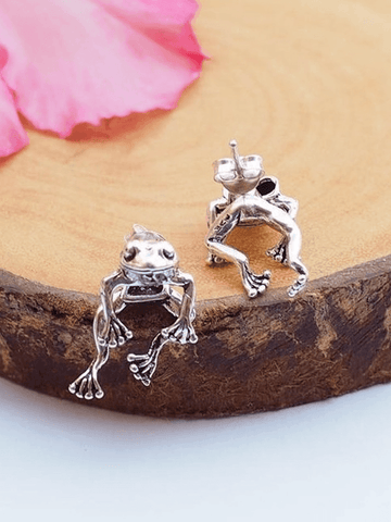 Frog Design Stud Earring