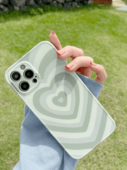 Gradient Heart-shaped Iphone Cases