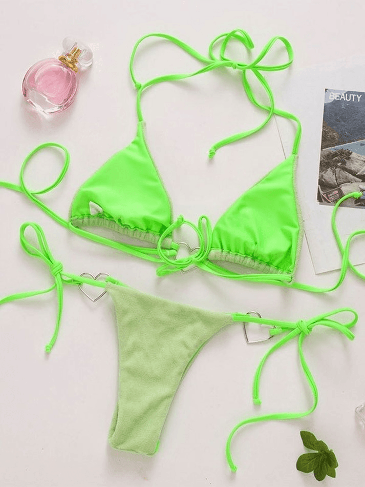 Conjunto de bikini halter con decoración de corazón