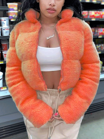 Abrigo de piel tipo burbuja con cuello alto