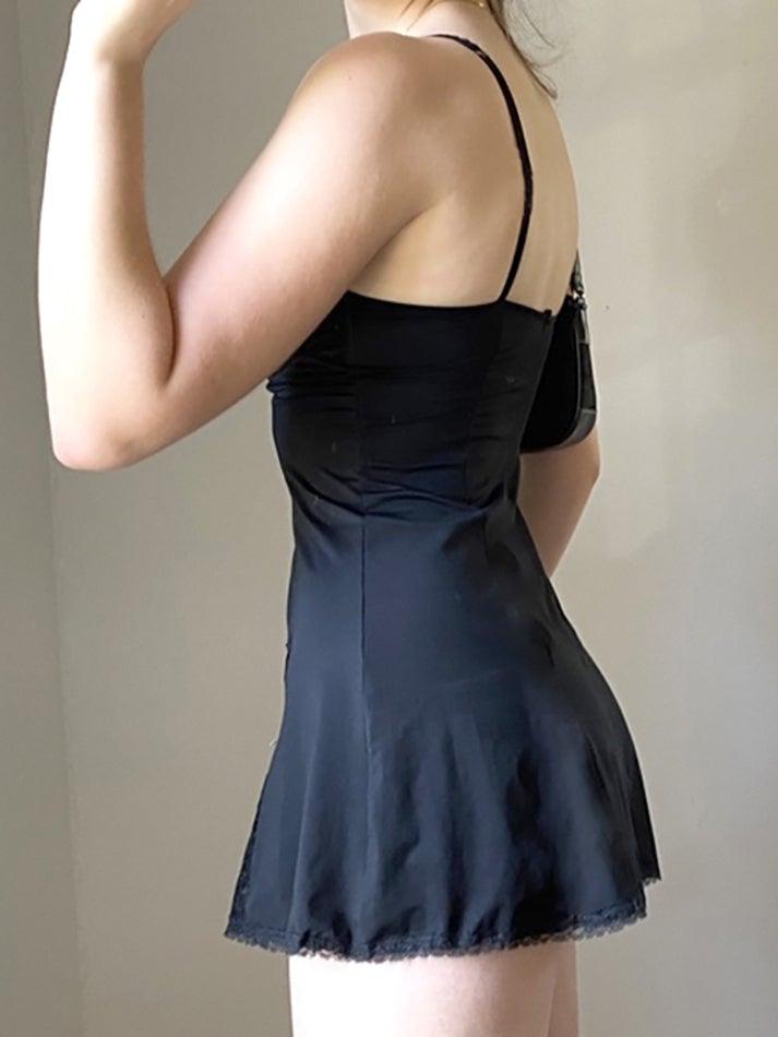 Mini-Unterkleid aus Spitze