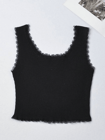 Kurzes Strick-Tanktop mit Spitzenbesatz