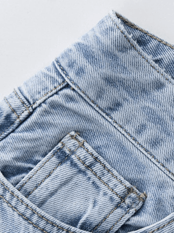 Boyfriendjeans aus hellem Waschdenim