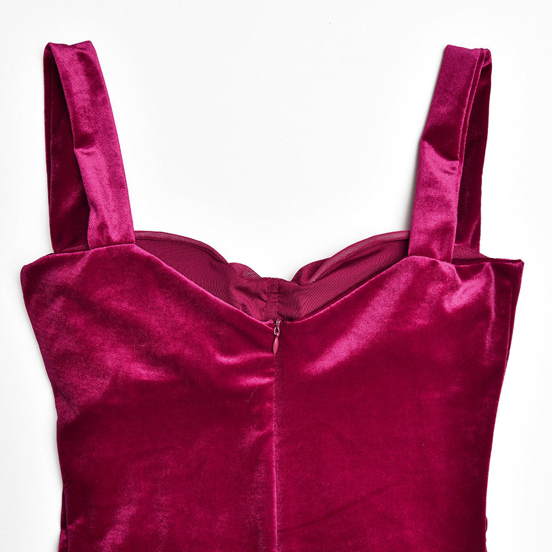 Minivestido de cóctel con escote en forma de corazón, fruncido en terciopelo y panel de malla - Fucsia