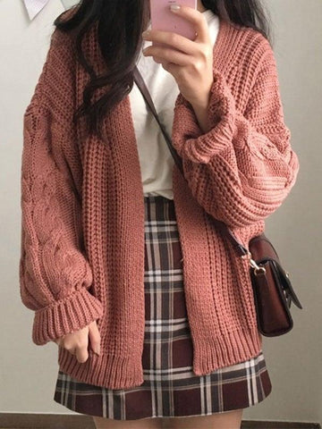 Strickjacke mit Zopfmuster und offener Vorderseite