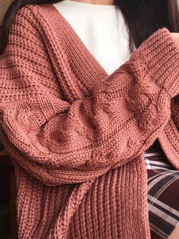 Strickjacke mit Zopfmuster und offener Vorderseite