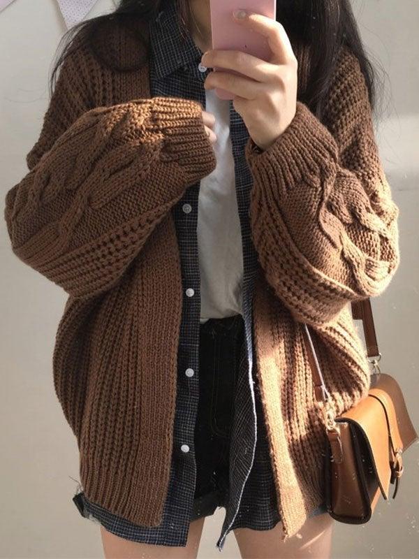 Strickjacke mit Zopfmuster und offener Vorderseite