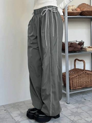 Baggy Jogger Fallschirmhose mit Paspelierung