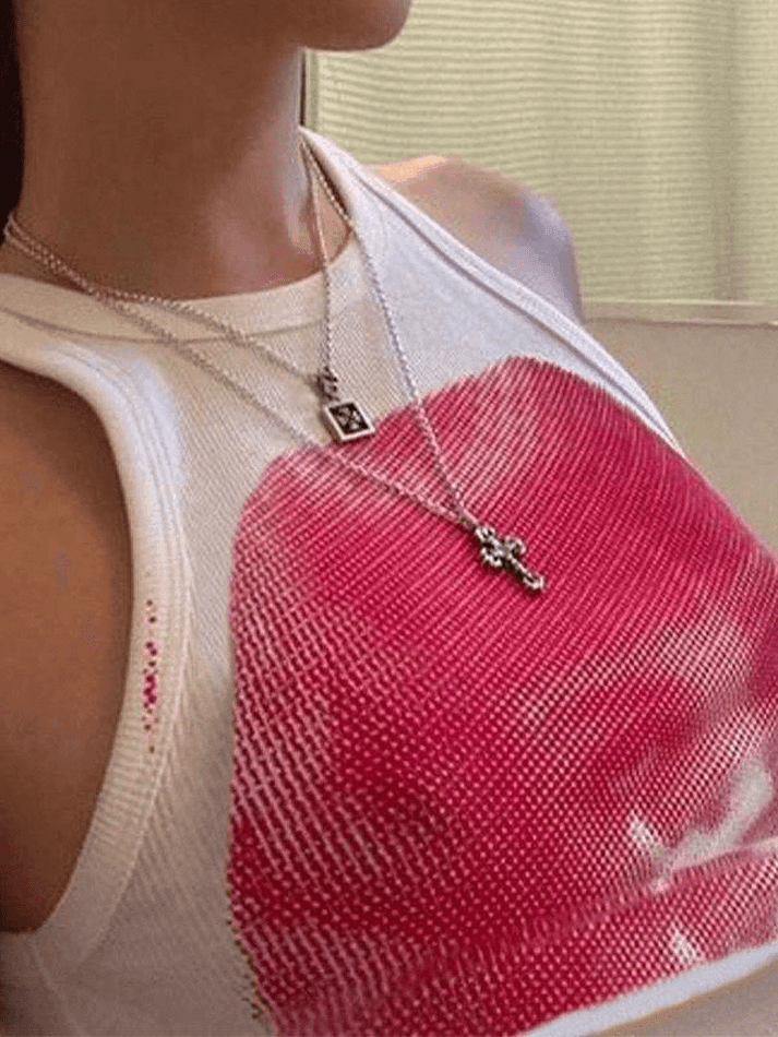 Geripptes kurzes Tanktop mit Pixelgesicht