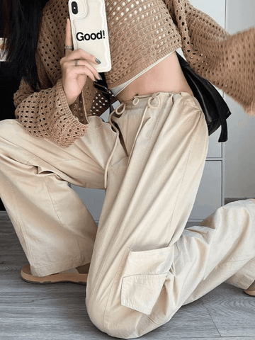 Baggy-Cargohose mit Taschen und Bindeband