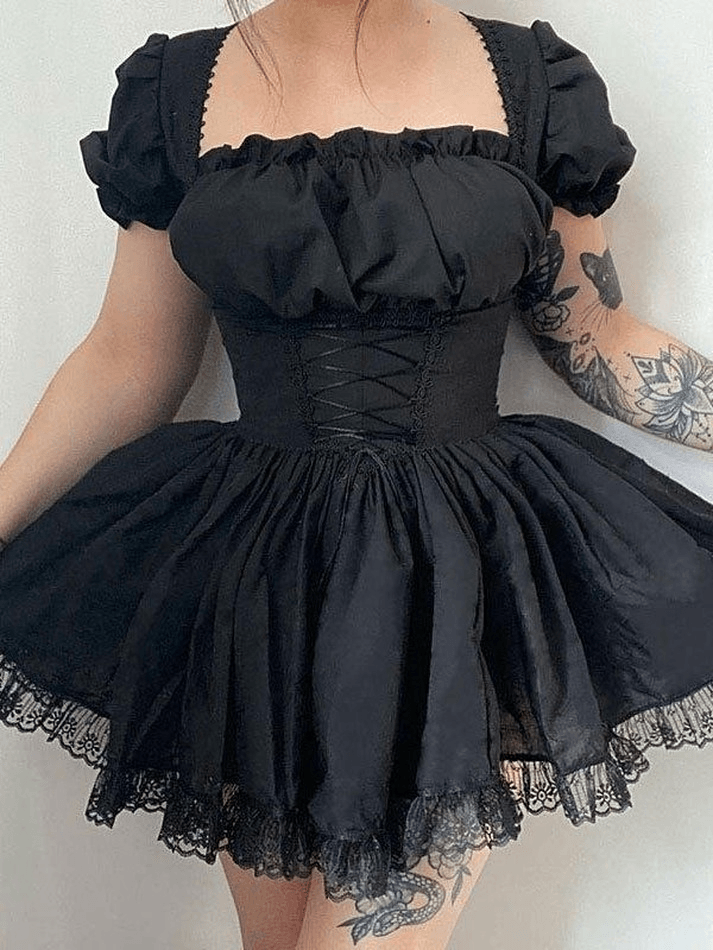 Minikleid mit Korsett und Puffärmeln