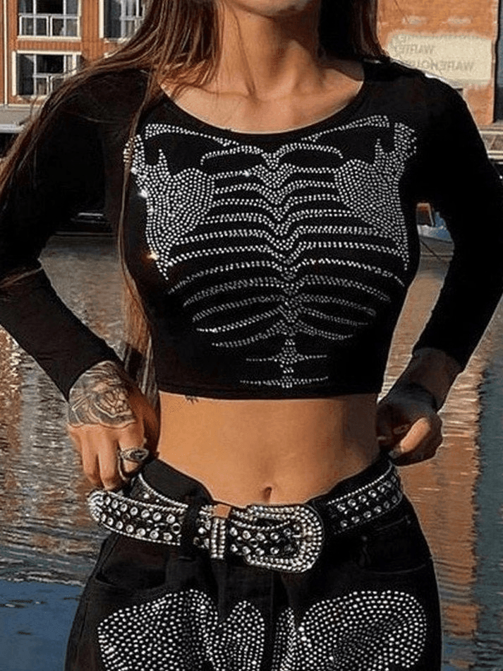 Langärmliges Crop-Top mit Strass-Totenkopf