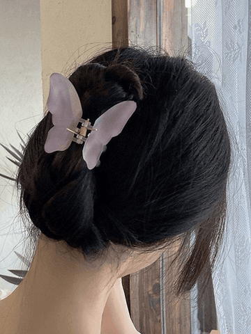 Pinza para el pelo con diseño de mariposa de resina