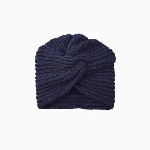 Turbante de invierno con parte delantera retorcida y ribeteado en color sólido Cozy Me Up