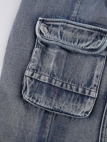 Cargo-Jeans mit Taschen und Nahtdetail