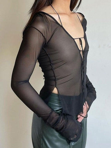 Neckholder-Bluse mit Schlitz und langen Ärmeln aus transparentem Netzstoff