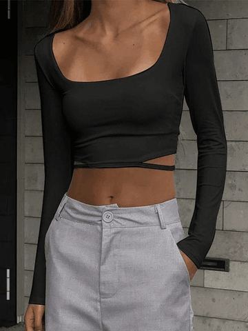 Schlichtes, langärmliges Crop-Top mit Cut-Outs