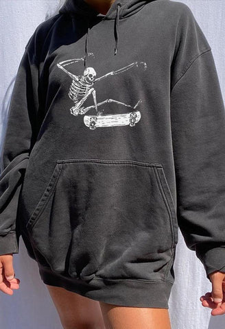 Hoodie mit Totenkopf-Skater-Print