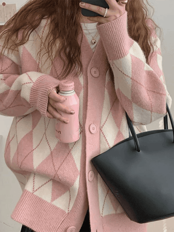 Strickjacke mit Argyle-Muster und V-Ausschnitt