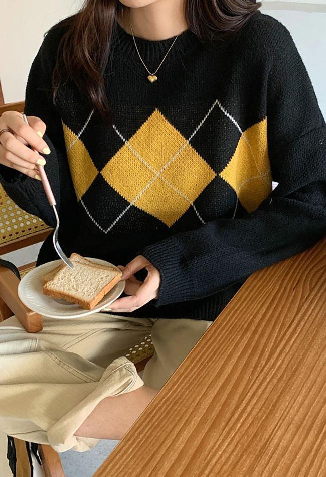 Vintage Argyle Pullover Sweater