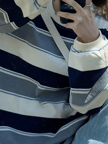 Vintage gestreiftes Pullover-Sweatshirt