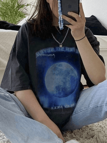 T-Shirt mit verwaschenem Mond-Print