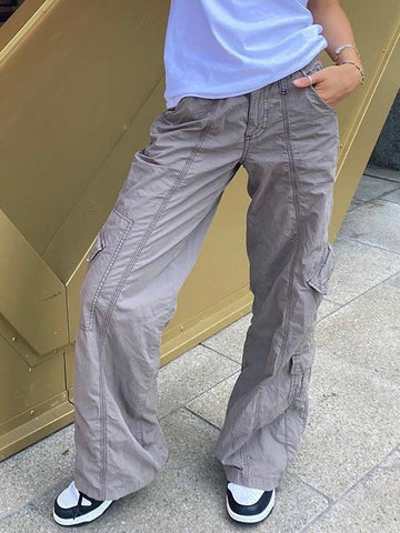 Pantalones cargo lisos con bolsillos lavados