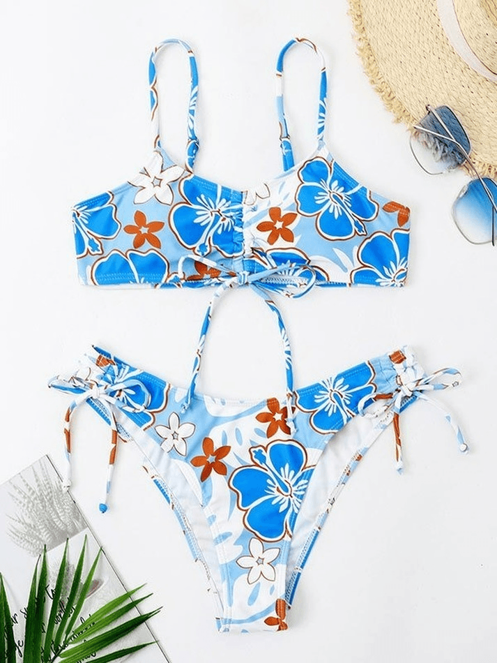 Conjunto de bikini con estampado floral de ondas