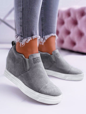 Suede Letter Pattern Casual Sneakers